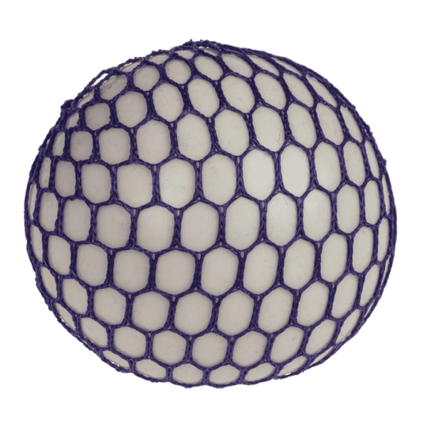 12-2996_005_quadratisch Squeeze Ball im Netz